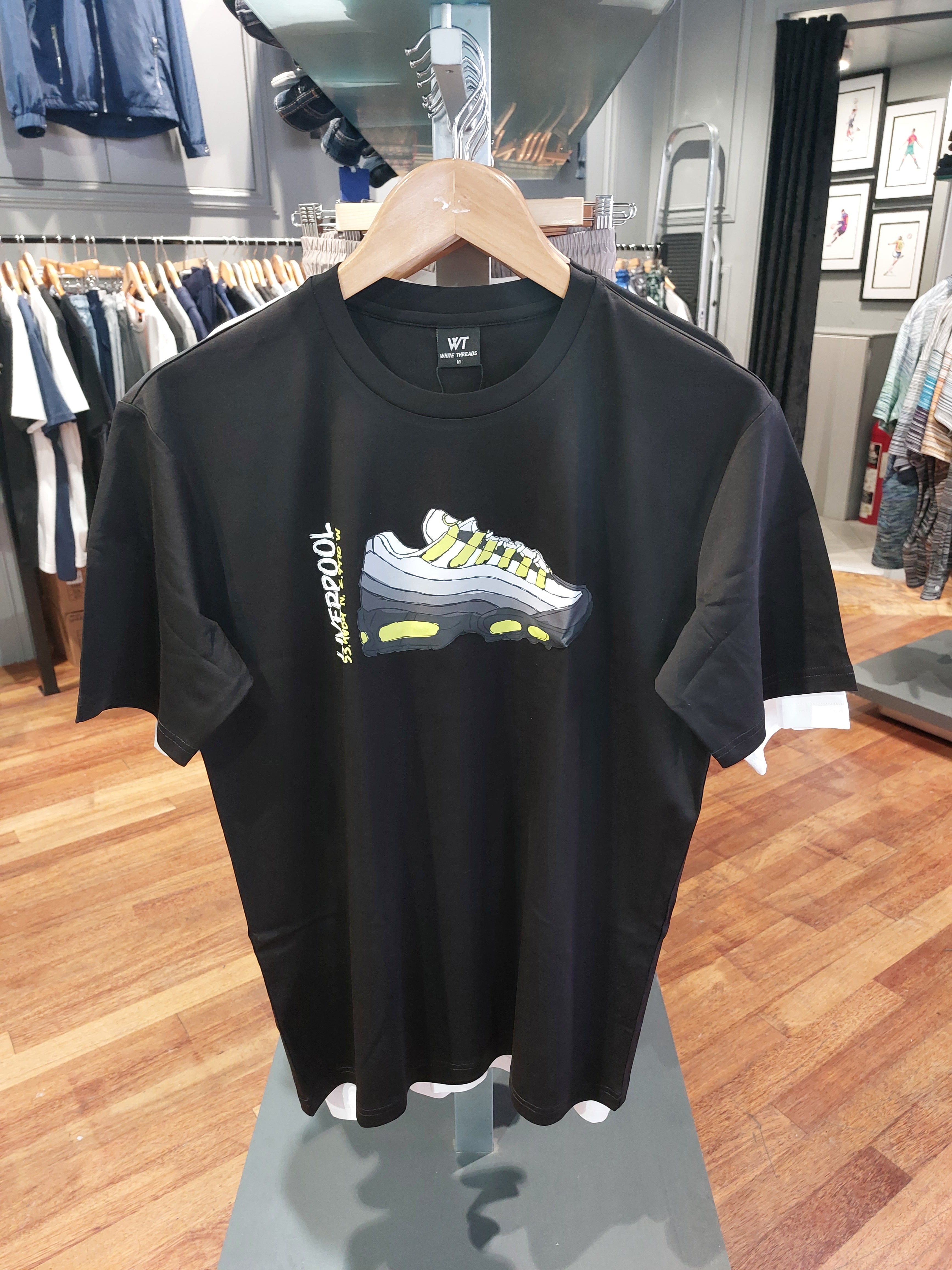 White Threads 110 Neon T-Shirt - Black